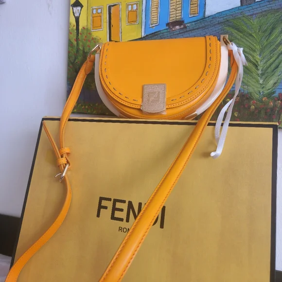 New with Tag Moonlight Fendi Crossbody with Dustcover Box and COA and care card - Picture 8 of 16